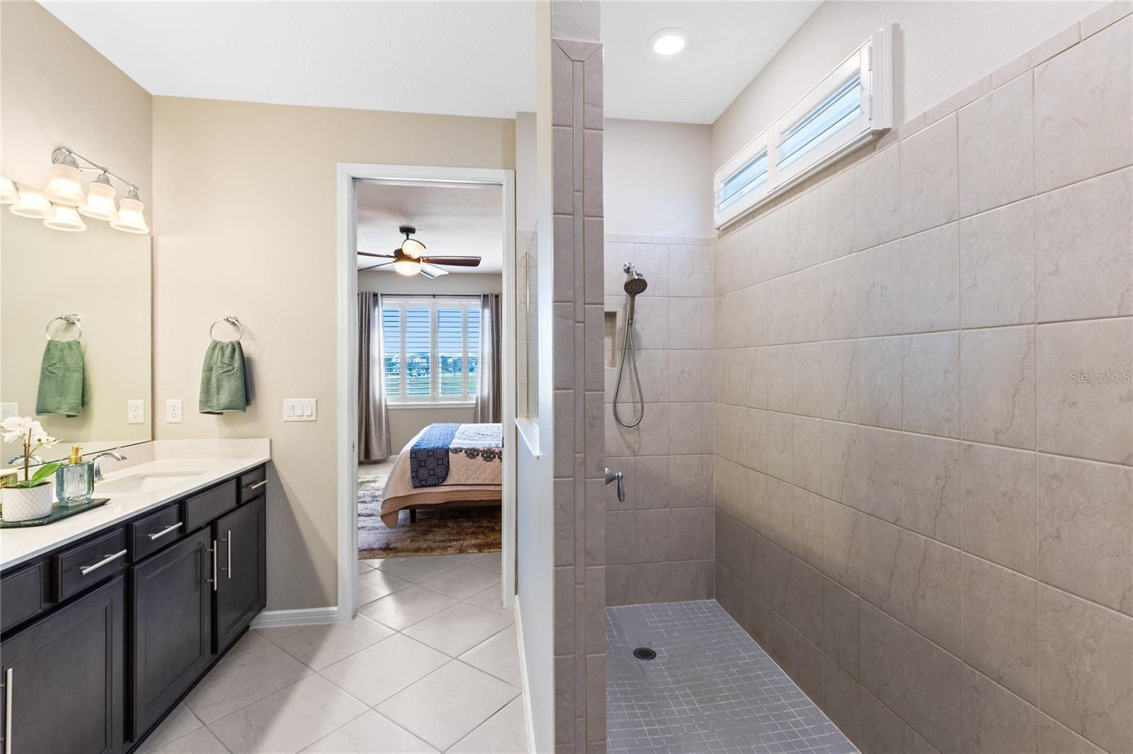 Listing photo id 23 for 13917 Destin Beach Lane