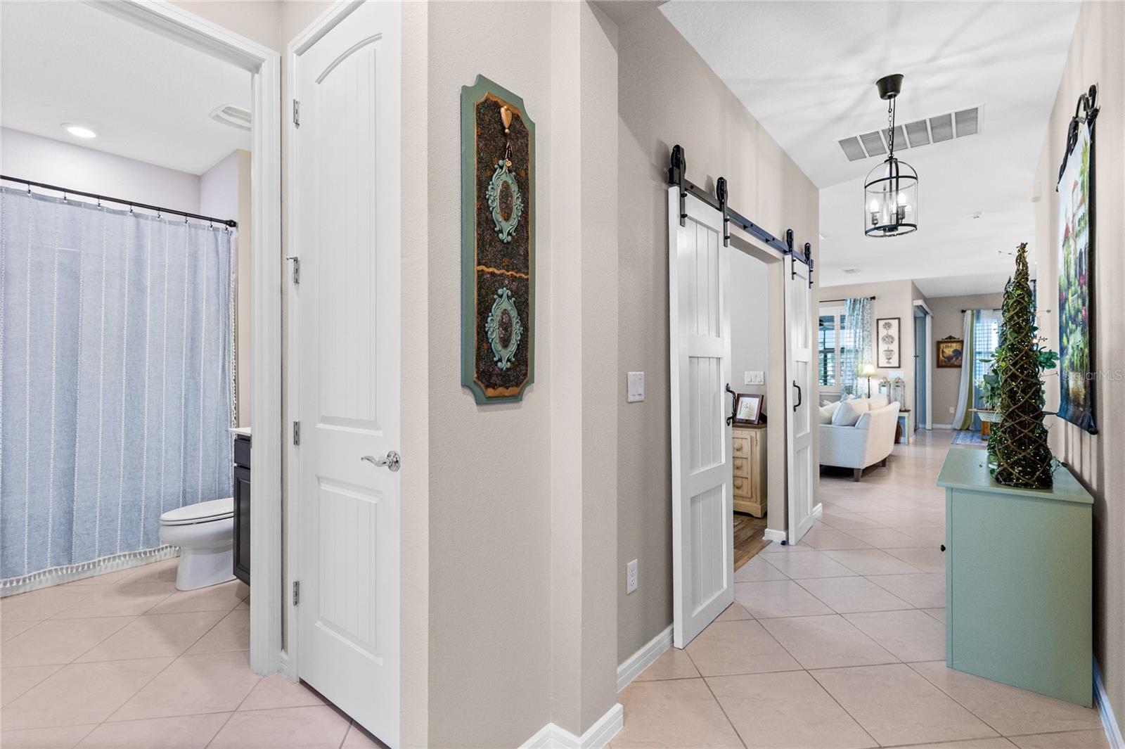 Listing photo id 5 for 13917 Destin Beach Lane