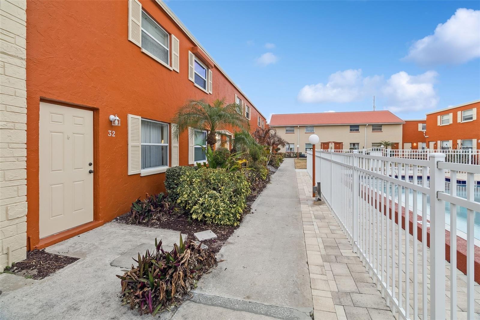 Image 15 of 17 For 50 Needle Boulevard 32