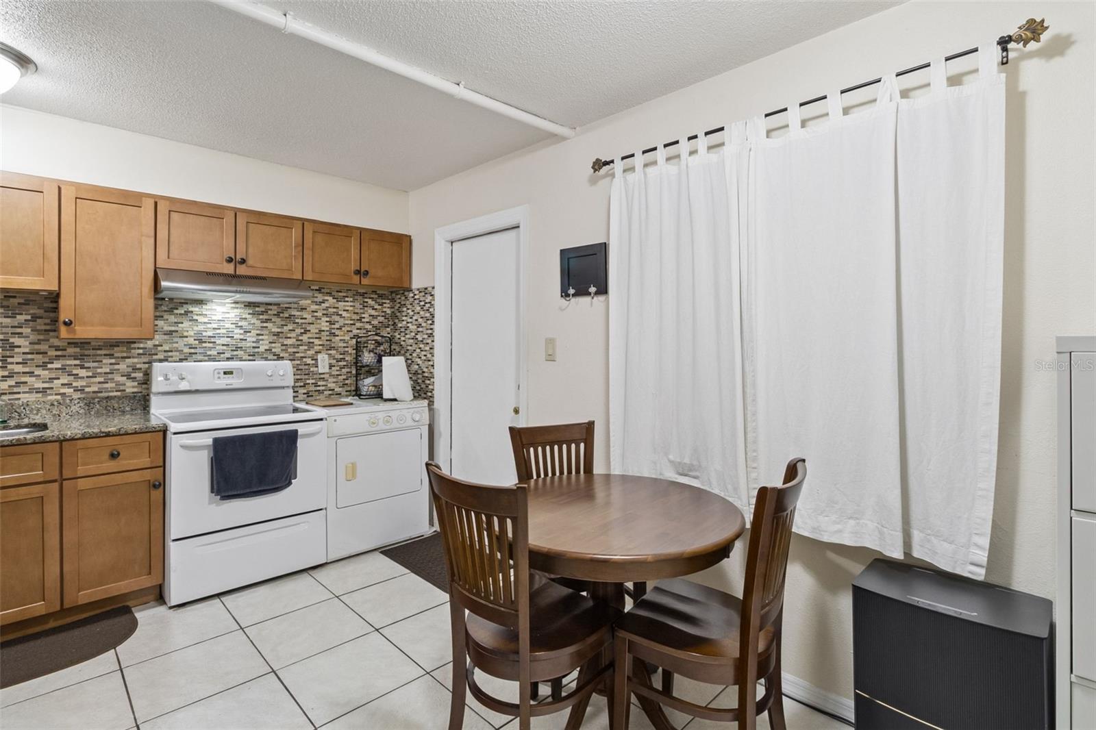 Image 8 of 17 For 50 Needle Boulevard 32