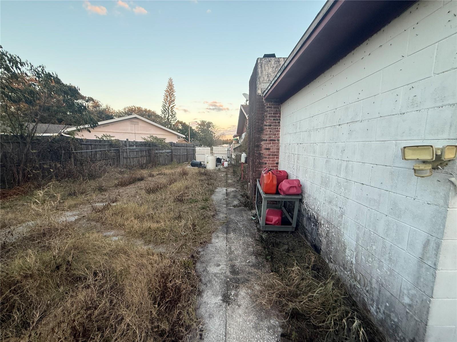 Image 16 of 89 For 10616 Godfrey Lane