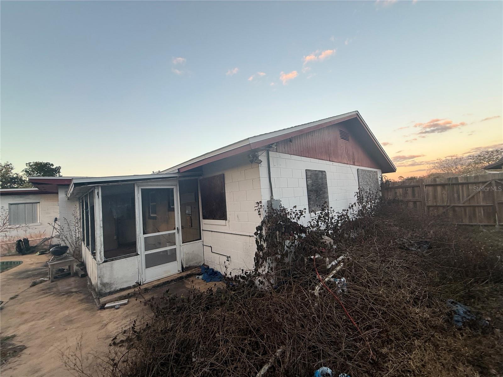 Image 17 of 89 For 10616 Godfrey Lane