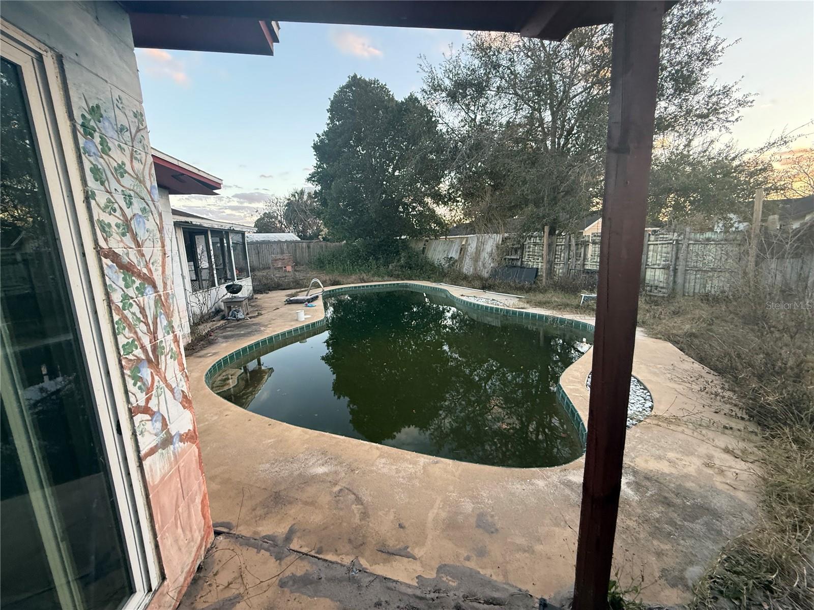 Image 24 of 89 For 10616 Godfrey Lane