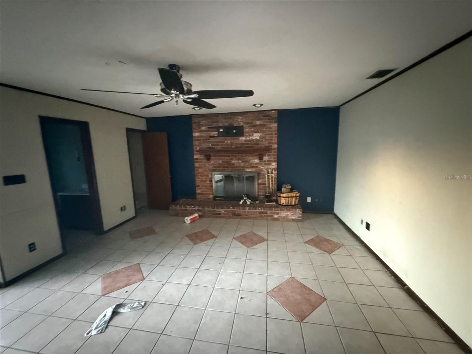 Image 31 of 89 For 10616 Godfrey Lane