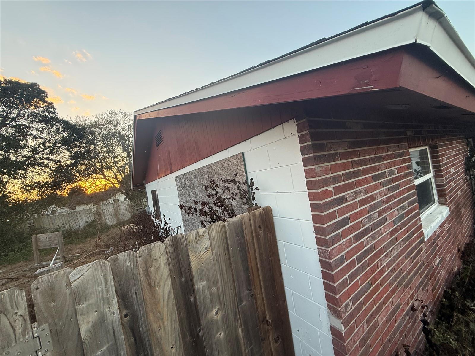 Image 41 of 89 For 10616 Godfrey Lane