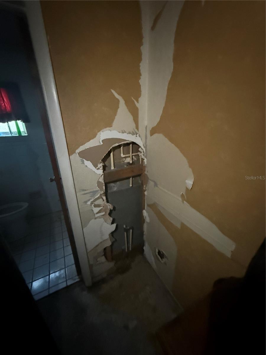 Image 52 of 89 For 10616 Godfrey Lane