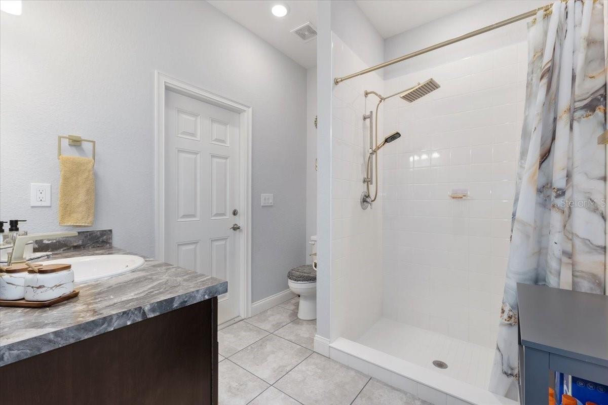 Image 11 of 15 For 276 Walkers Point Drive