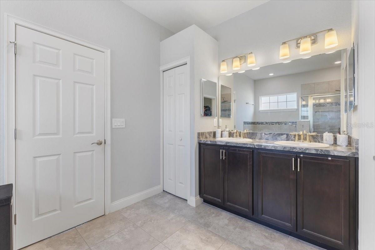 Image 9 of 15 For 276 Walkers Point Drive