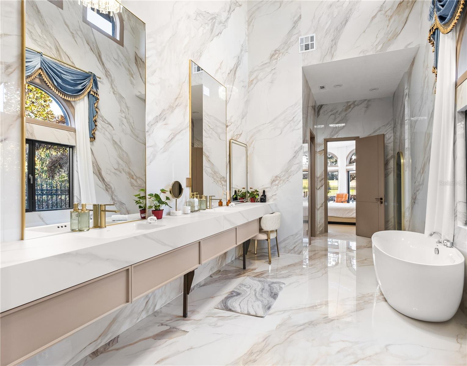 Image 22 of 61 For 5186 Vardon Drive