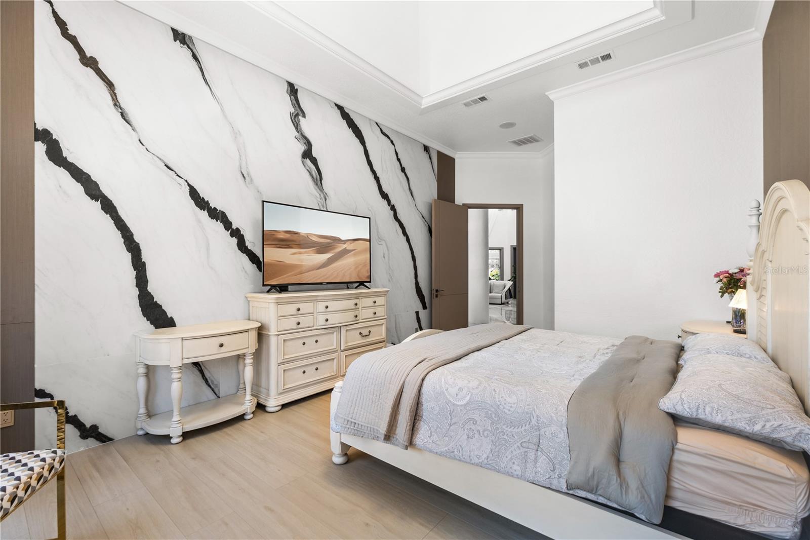 Image 26 of 61 For 5186 Vardon Drive