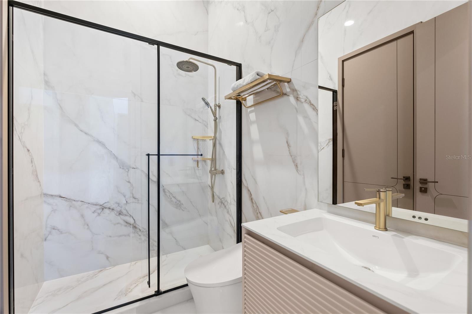 Image 34 of 61 For 5186 Vardon Drive