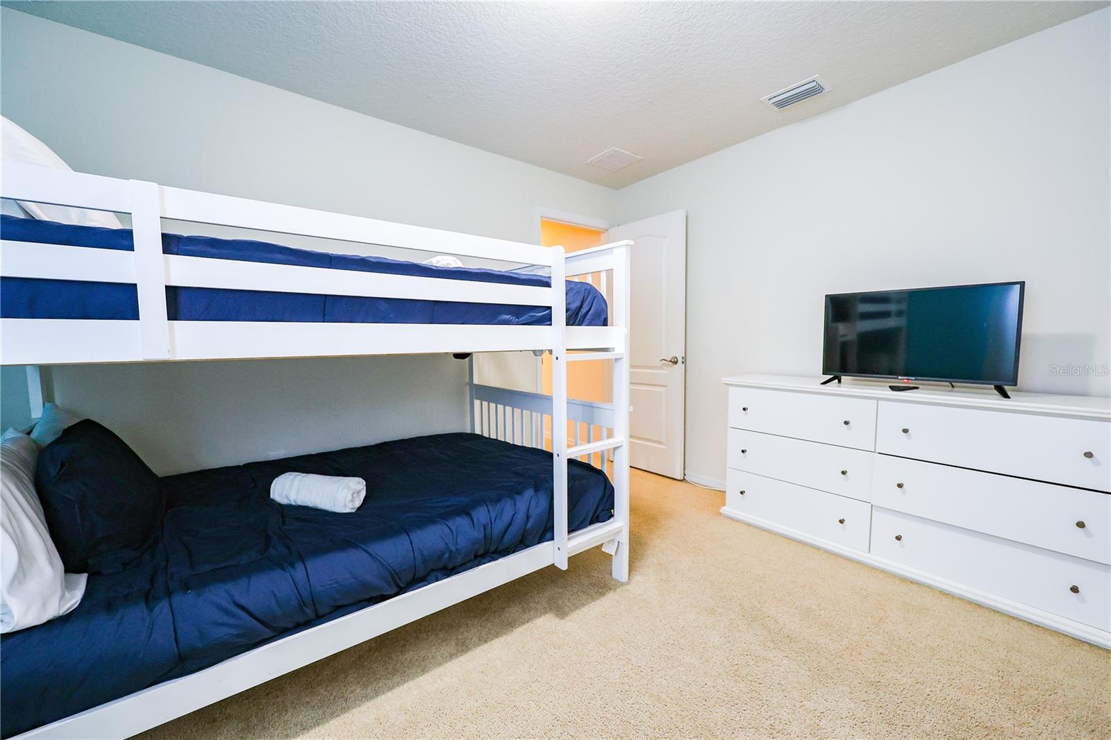 Image 17 of 88 For 8811 Macapa Drive