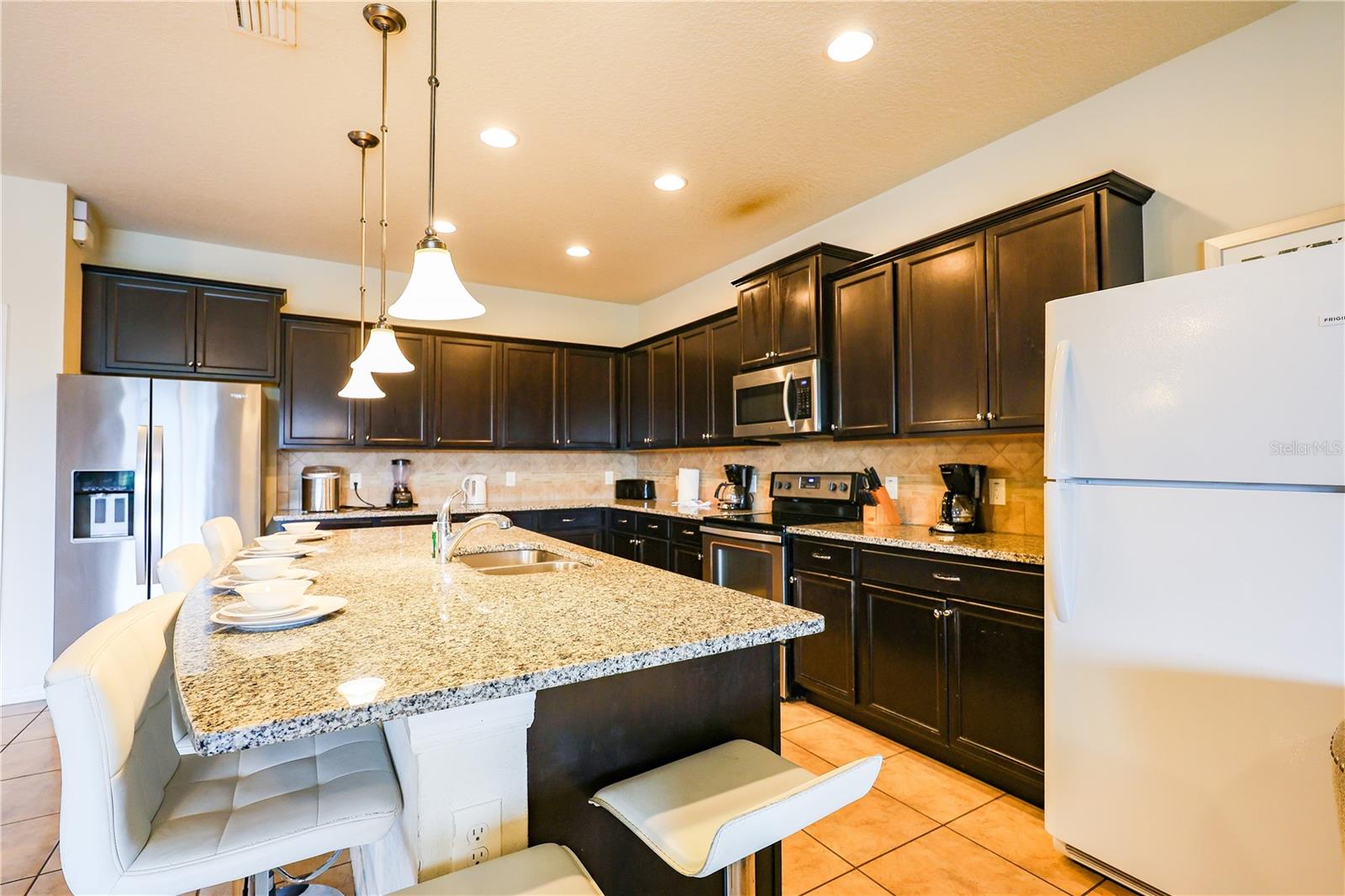 Image 8 of 88 For 8811 Macapa Drive