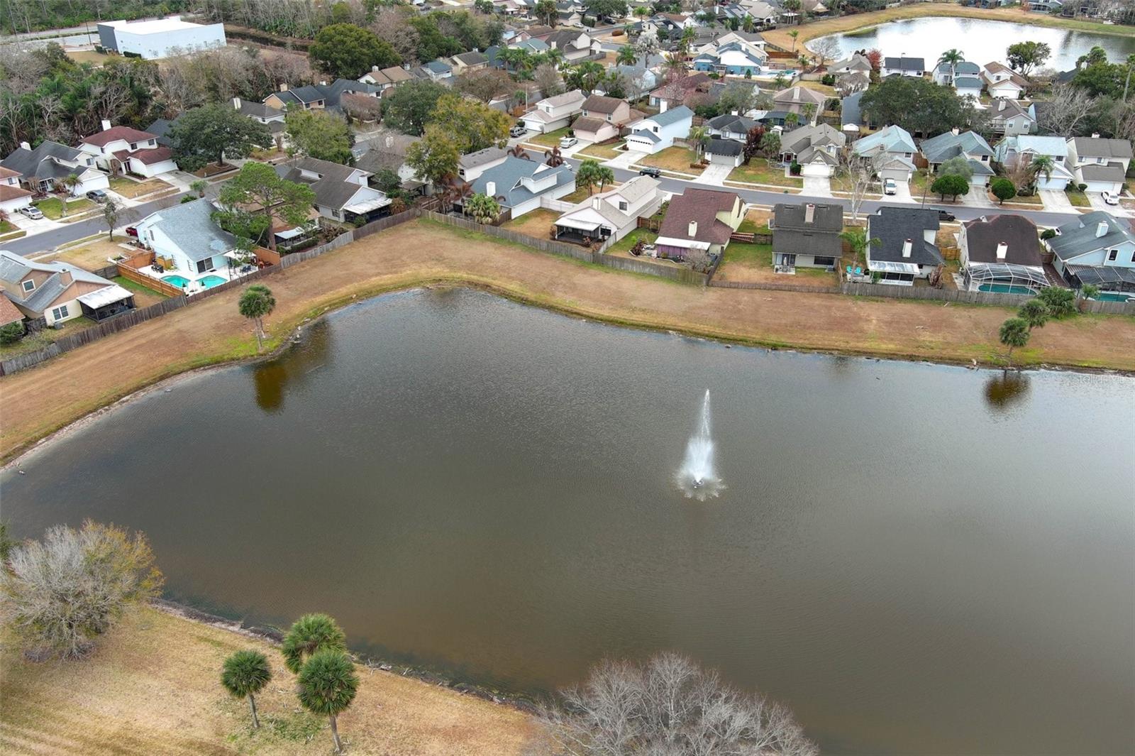 Image 3 of 52 For 414 Springtree Way