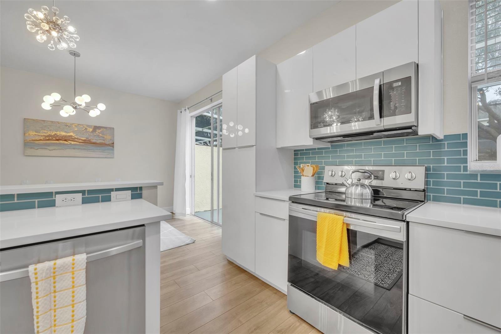 Image 17 of 46 For 1172 Beach Circle