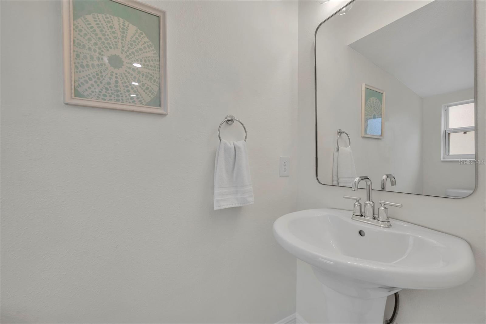 Image 20 of 46 For 1172 Beach Circle