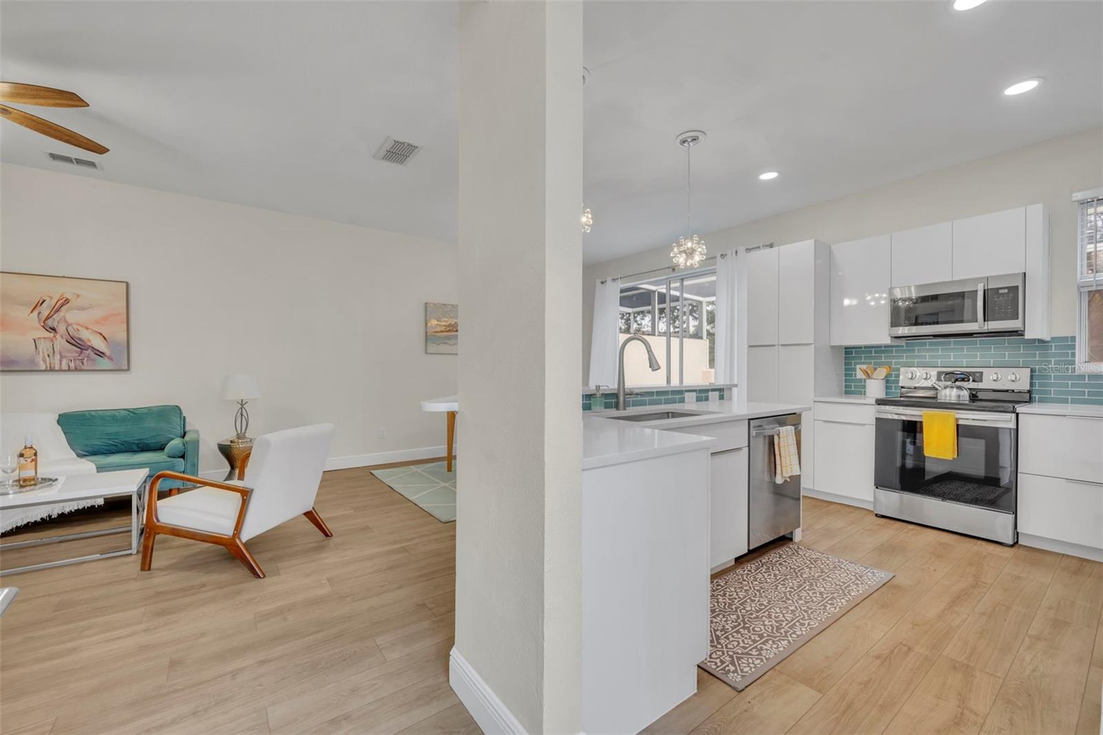 Image 5 of 46 For 1172 Beach Circle