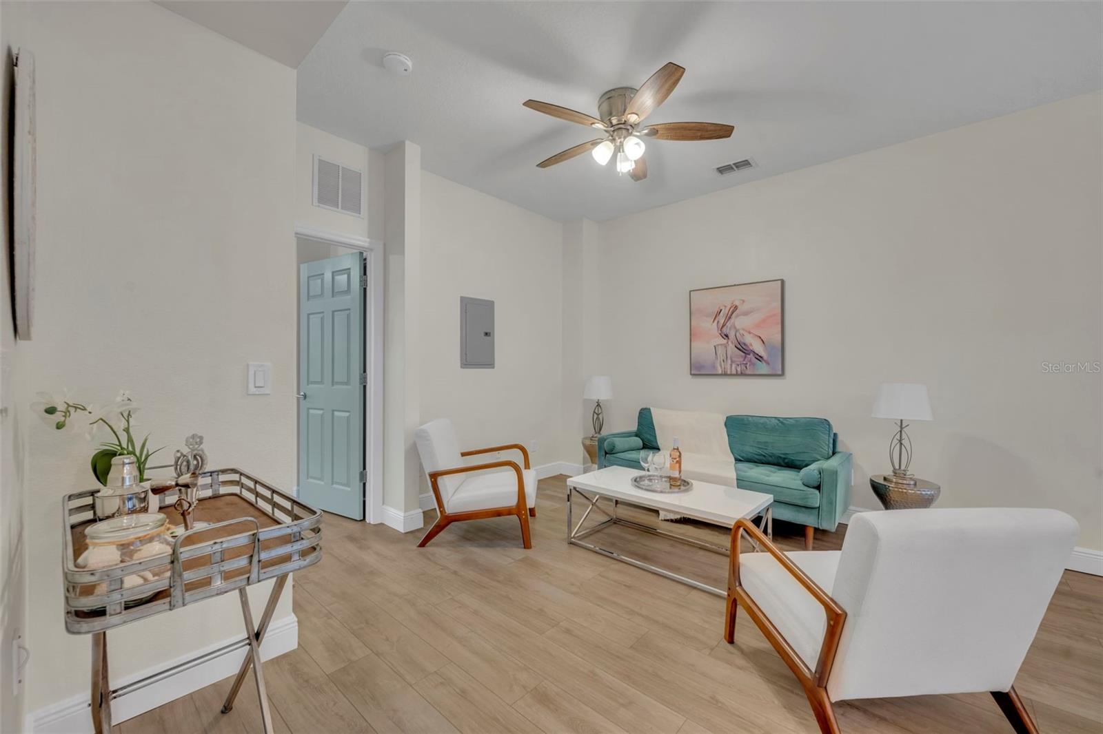 Image 6 of 46 For 1172 Beach Circle