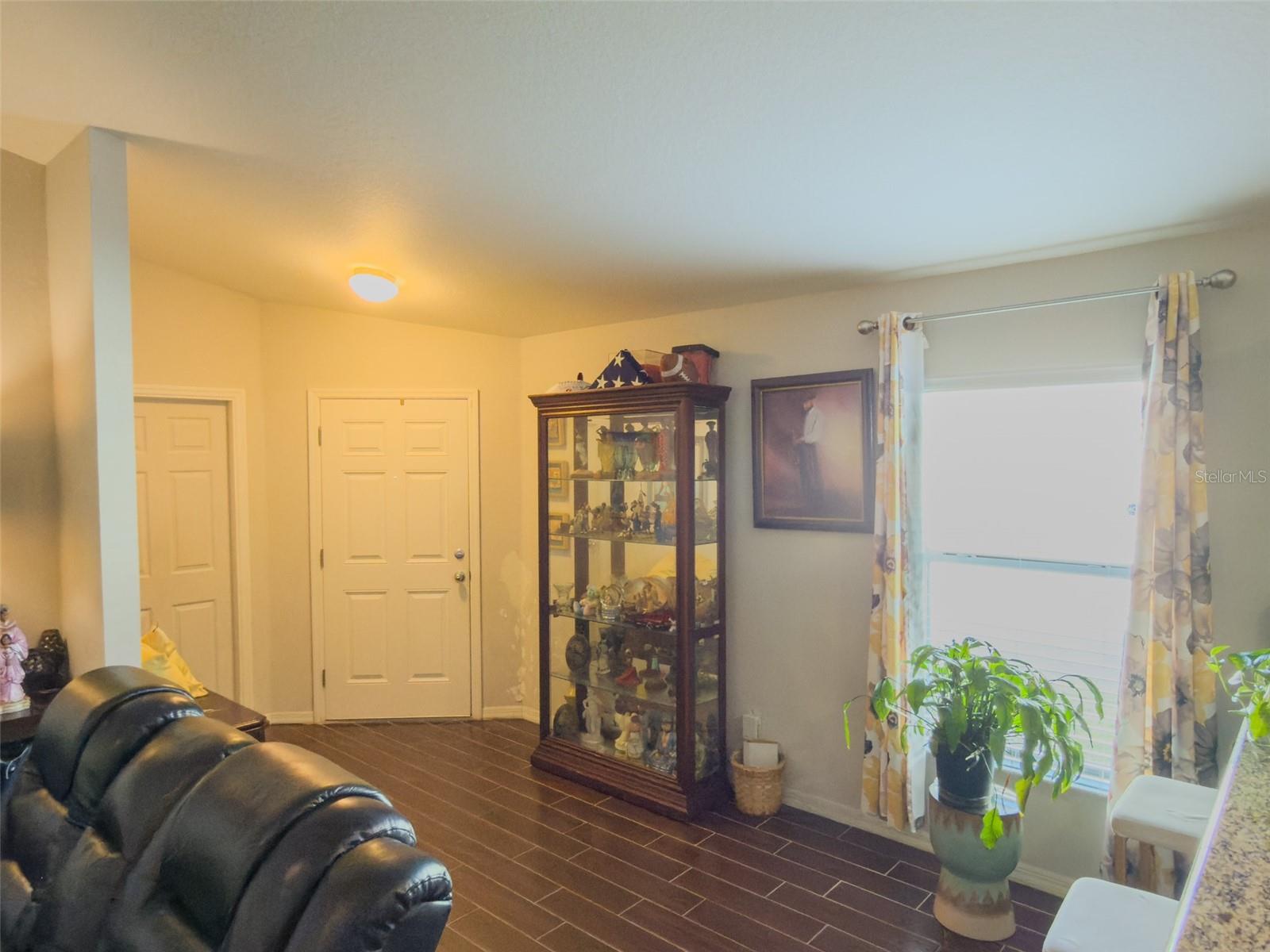 Image 5 of 45 For 2128 Bretton Ridge Boulevard