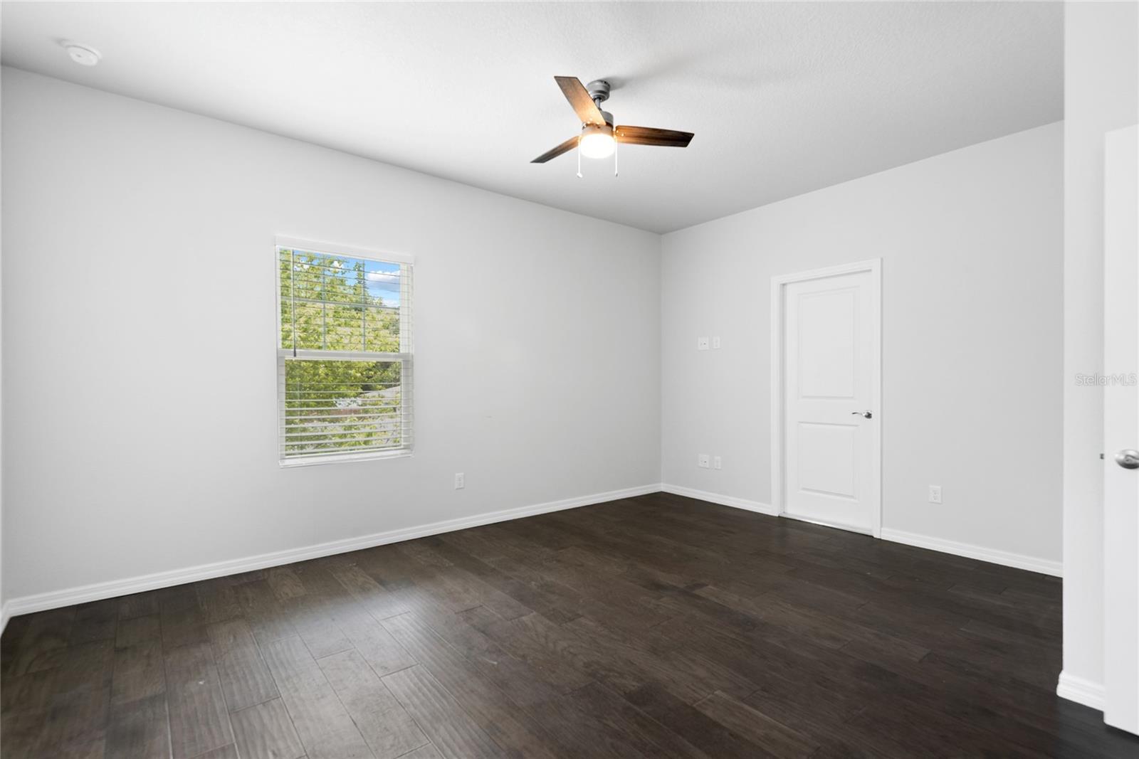 Image 27 of 32 For 537 Sunbranch Lane