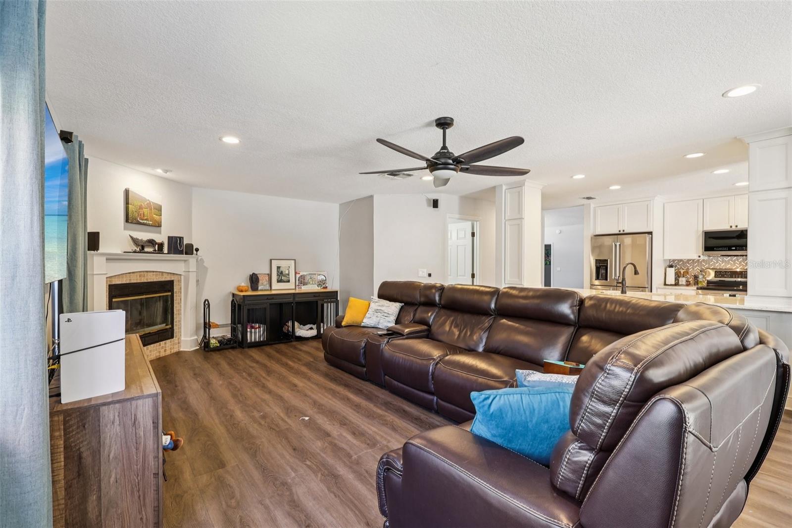 Image 3 of 42 For 2205 Blossomwood Drive