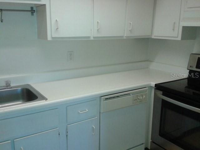 Image 6 of 15 For 2517 Caper Lane 203