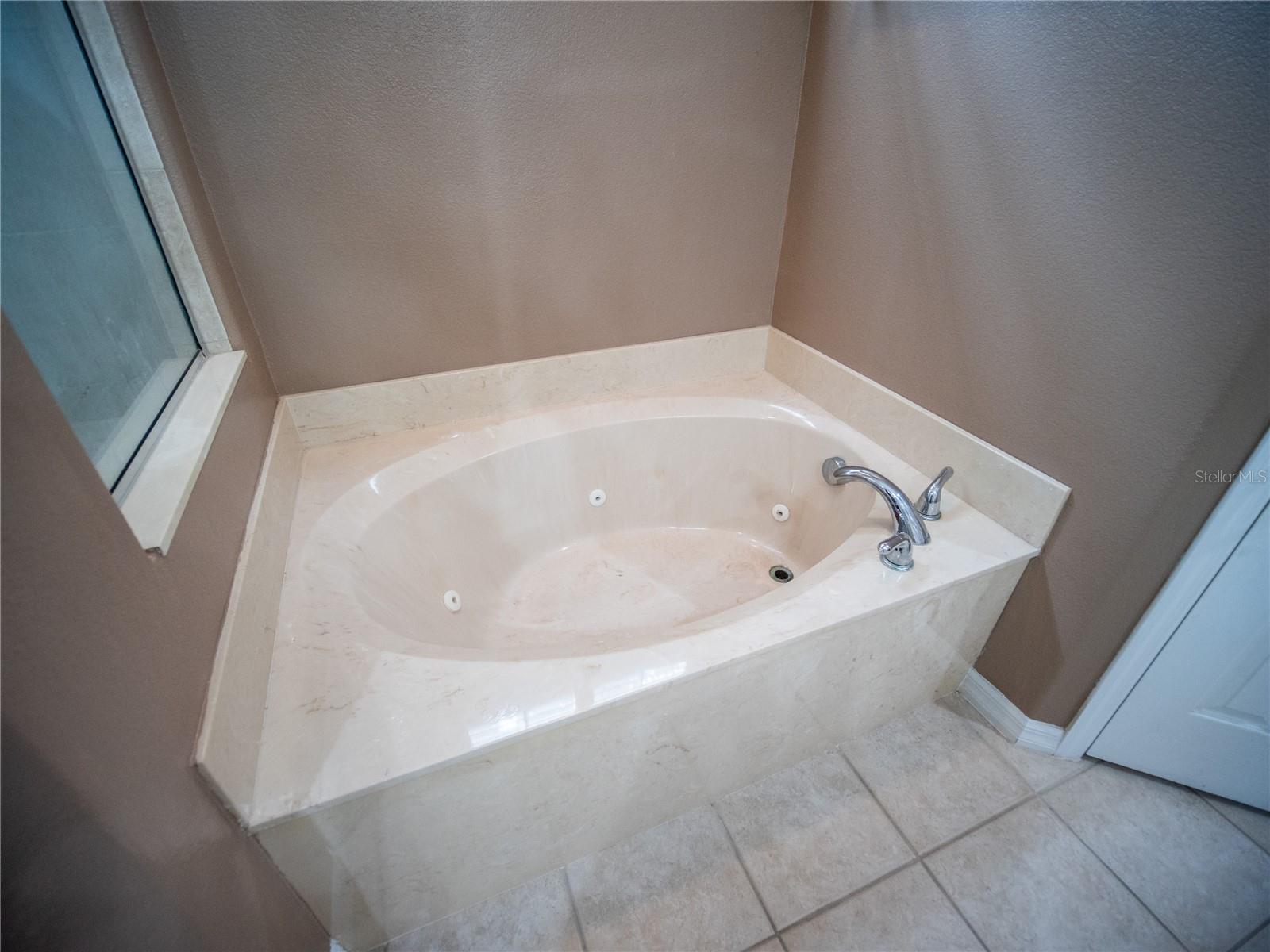 Image 22 of 58 For 1679 Astor Farms Place