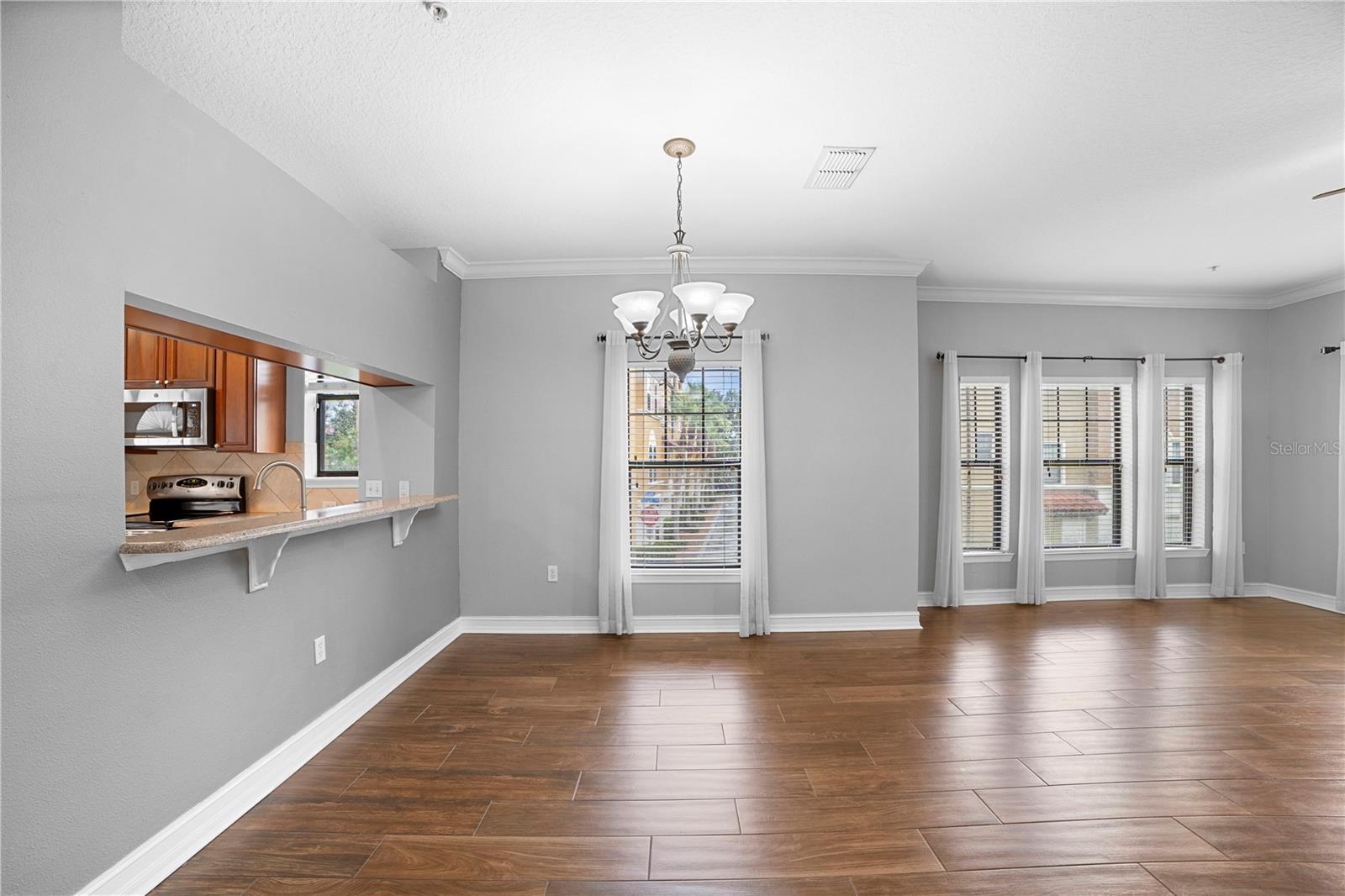 Image 11 of 46 For 4721 Messina Drive