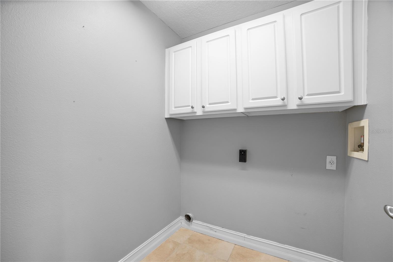 Image 15 of 46 For 4721 Messina Drive