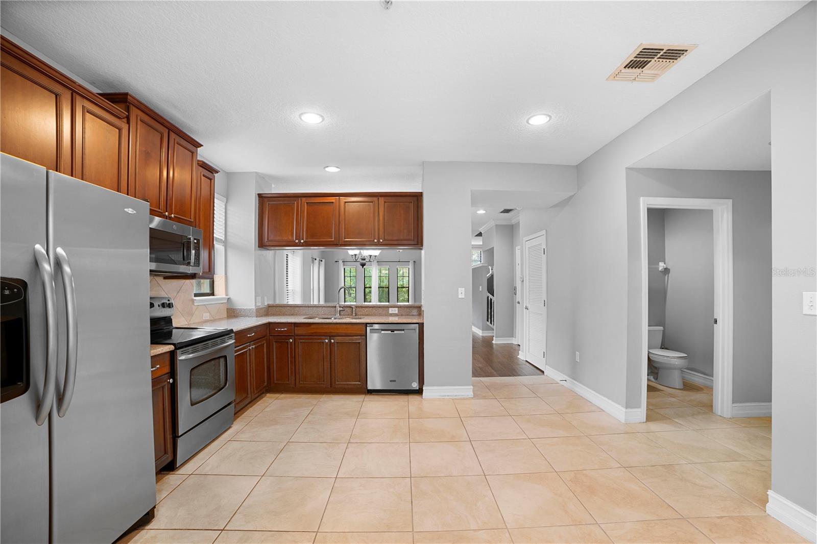 Image 18 of 46 For 4721 Messina Drive