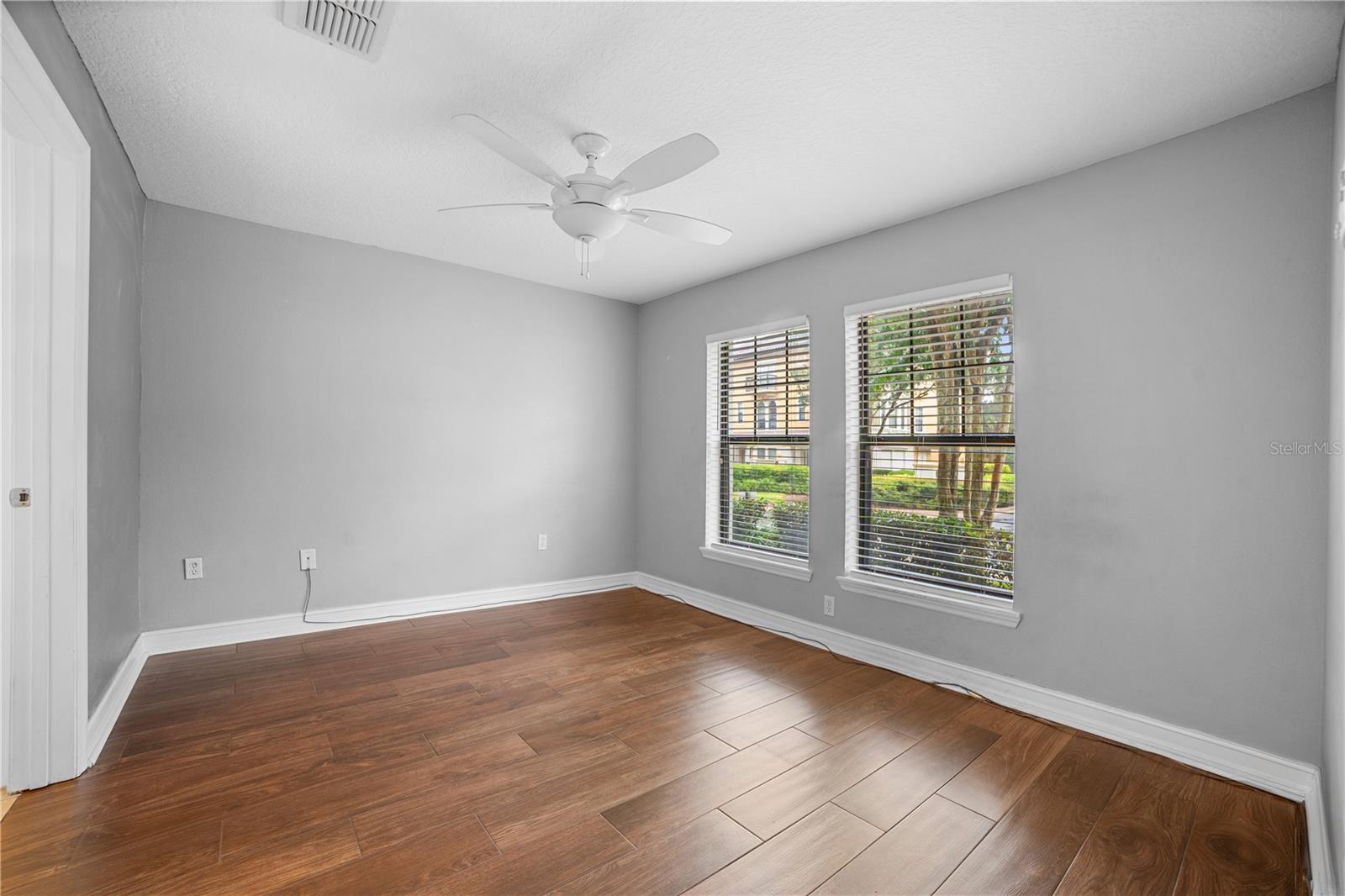 Image 28 of 46 For 4721 Messina Drive