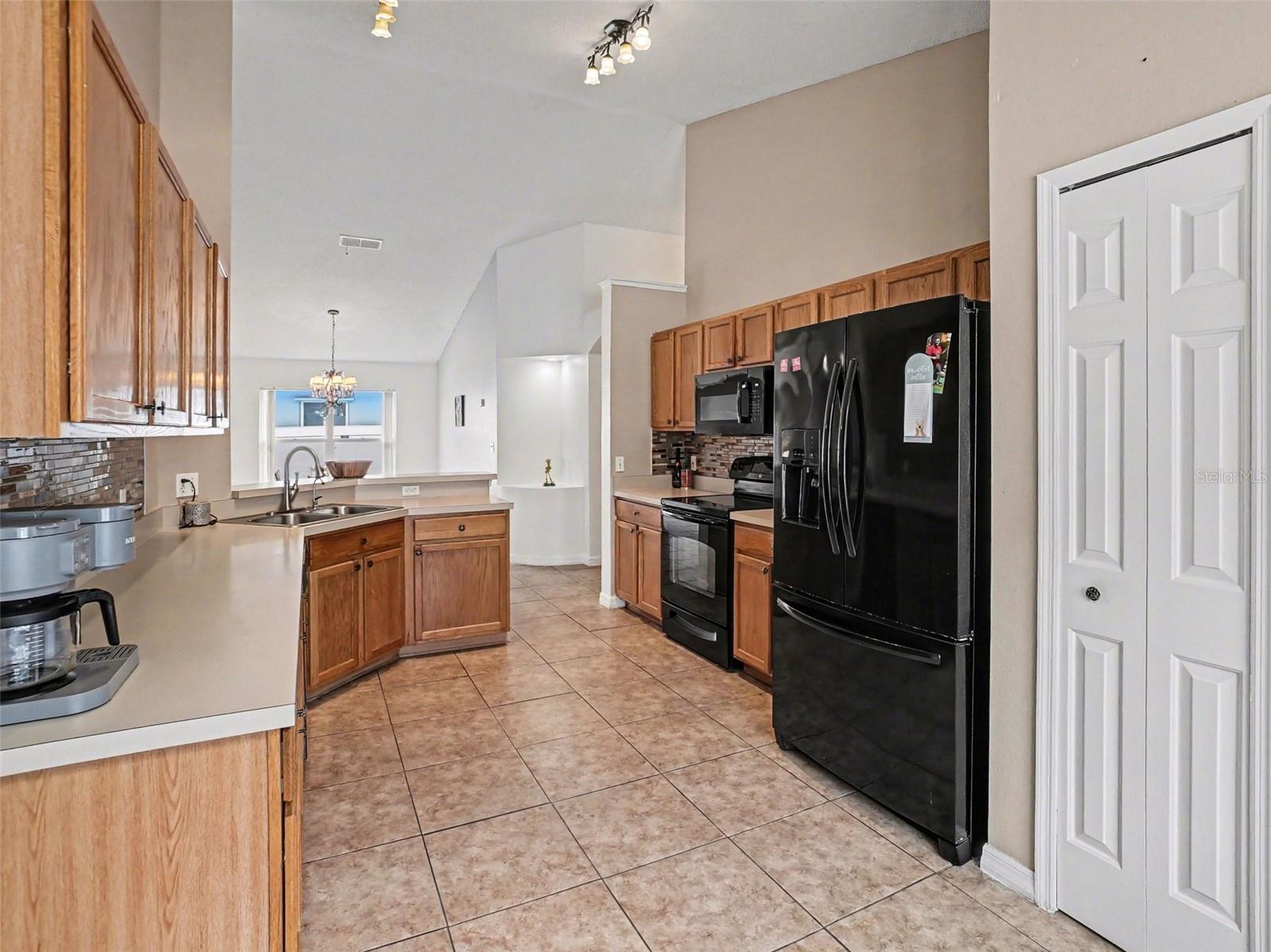 Image 11 of 31 For 2415 Black Powder Lane