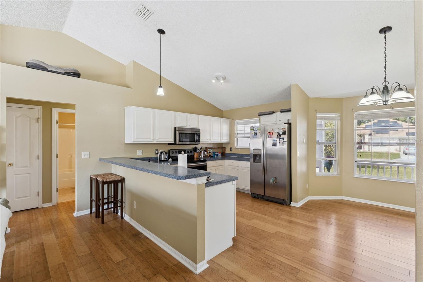 Image 11 of 29 For 414 Dove Drive