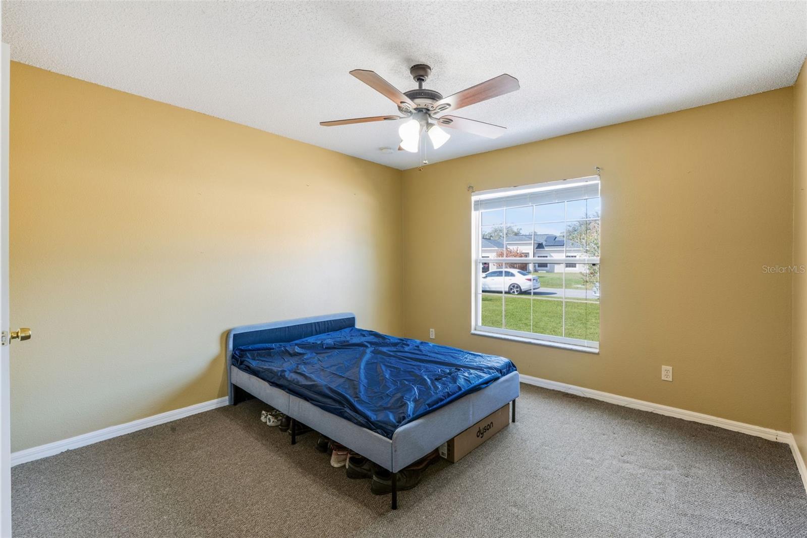 Image 21 of 29 For 414 Dove Drive