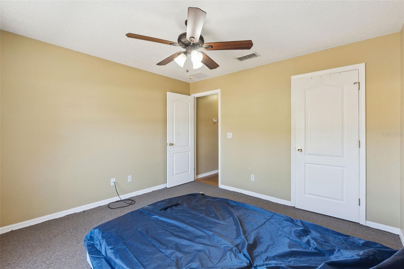 Image 22 of 29 For 414 Dove Drive