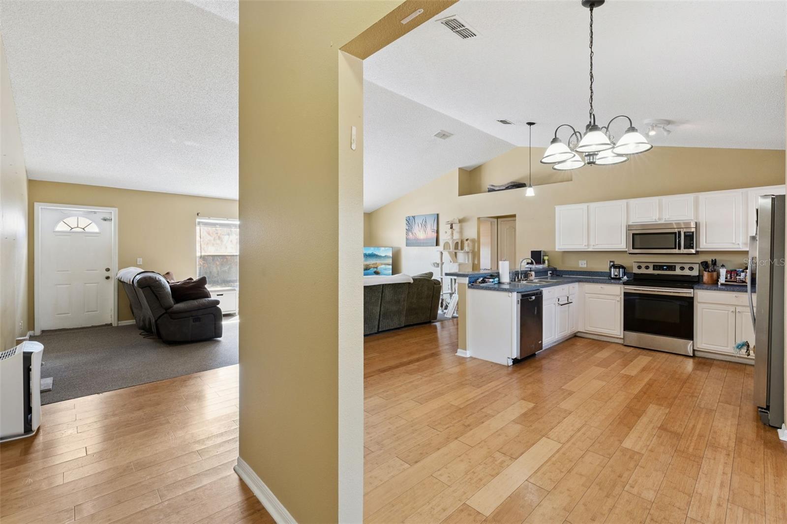 Image 8 of 29 For 414 Dove Drive