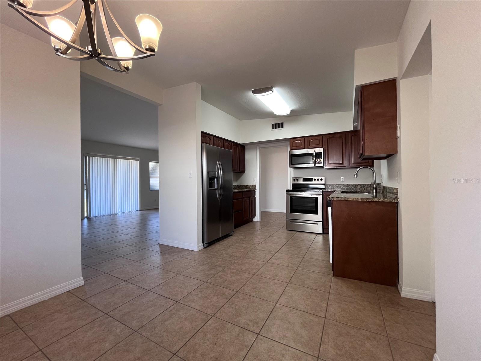 Image 6 of 15 For 1724 Peruvian Lane