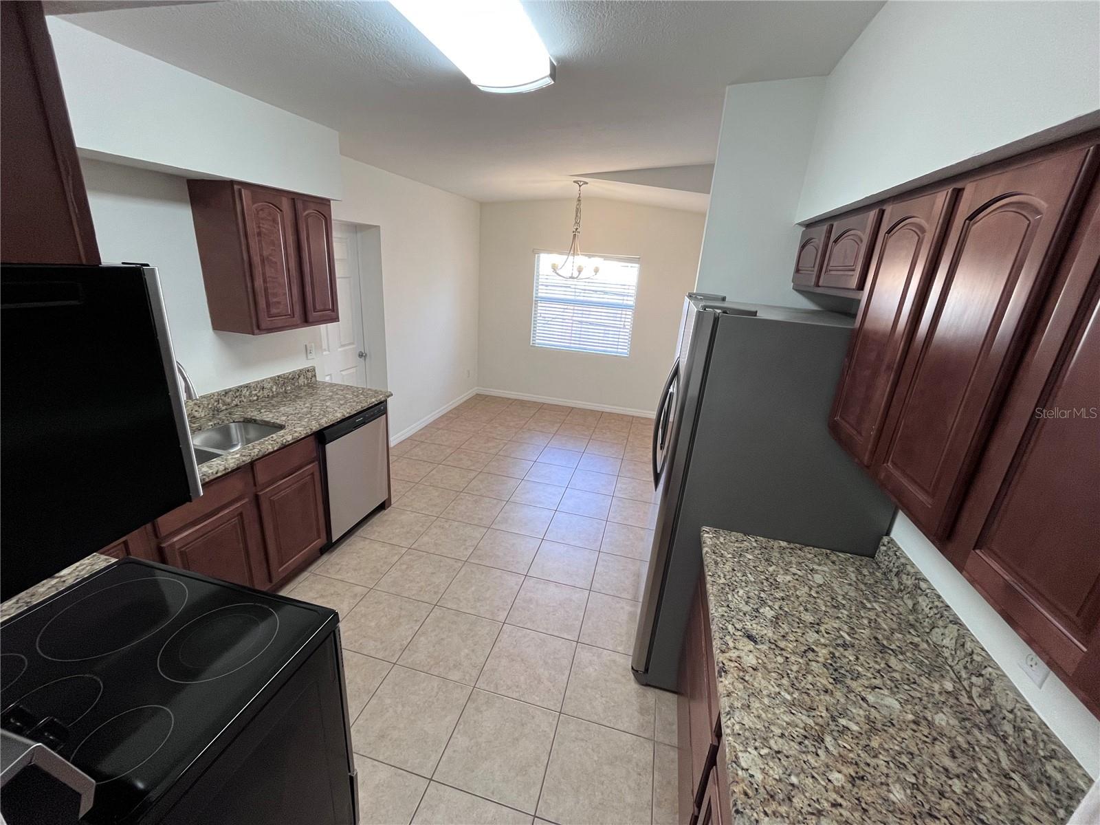 Image 7 of 15 For 1724 Peruvian Lane