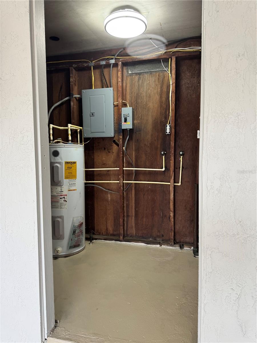 Image 10 of 12 For 618 Clifton Street