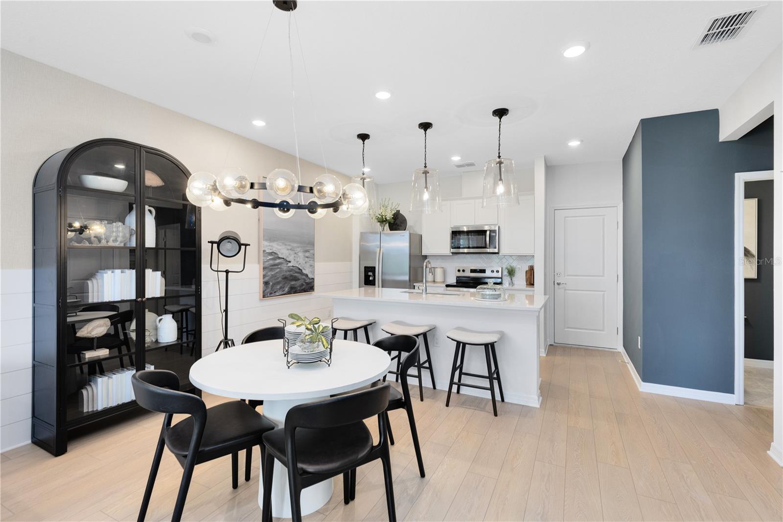 Image 7 of 24 For 16292 Bright Leaf Road