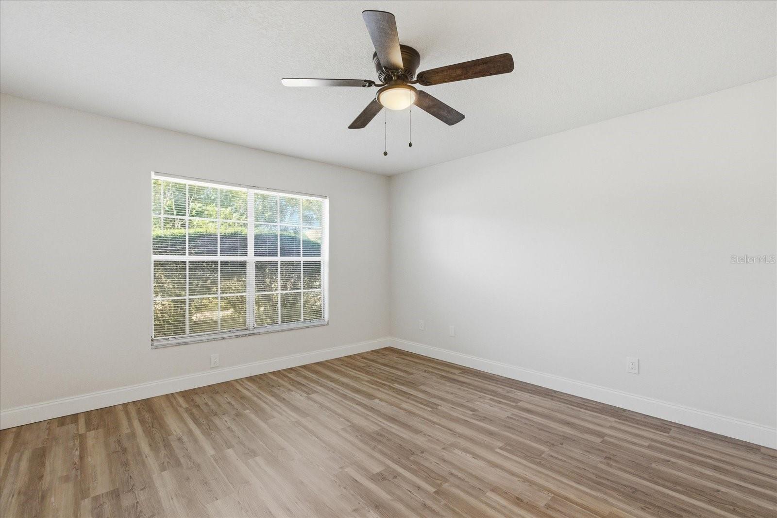 Image 11 of 23 For 498 Whittingham Place