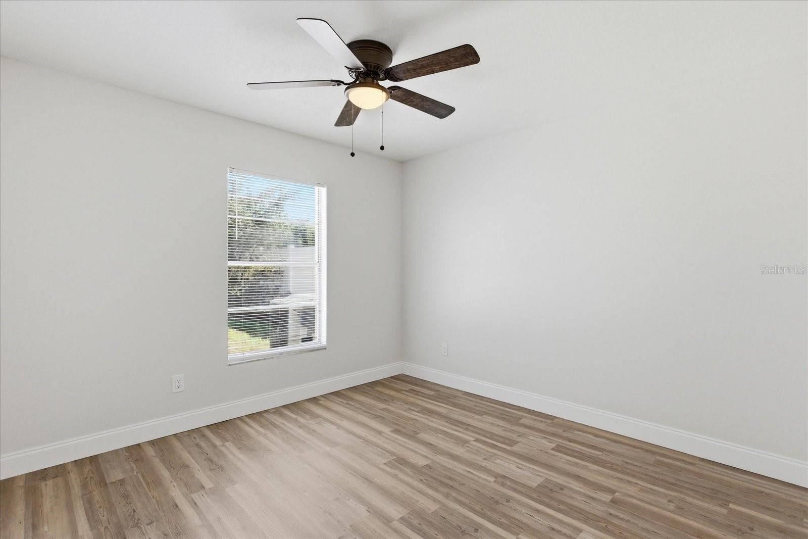 Image 19 of 23 For 498 Whittingham Place