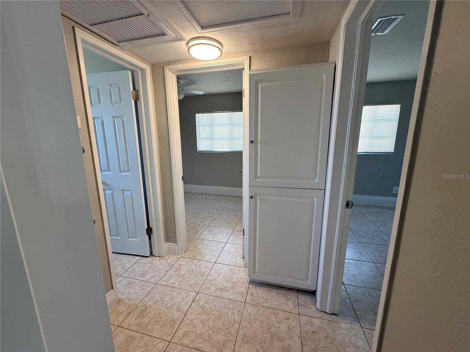 Image 10 of 12 For 618 Clifton Street