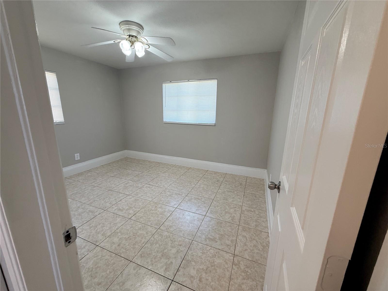 Image 5 of 12 For 618 Clifton Street