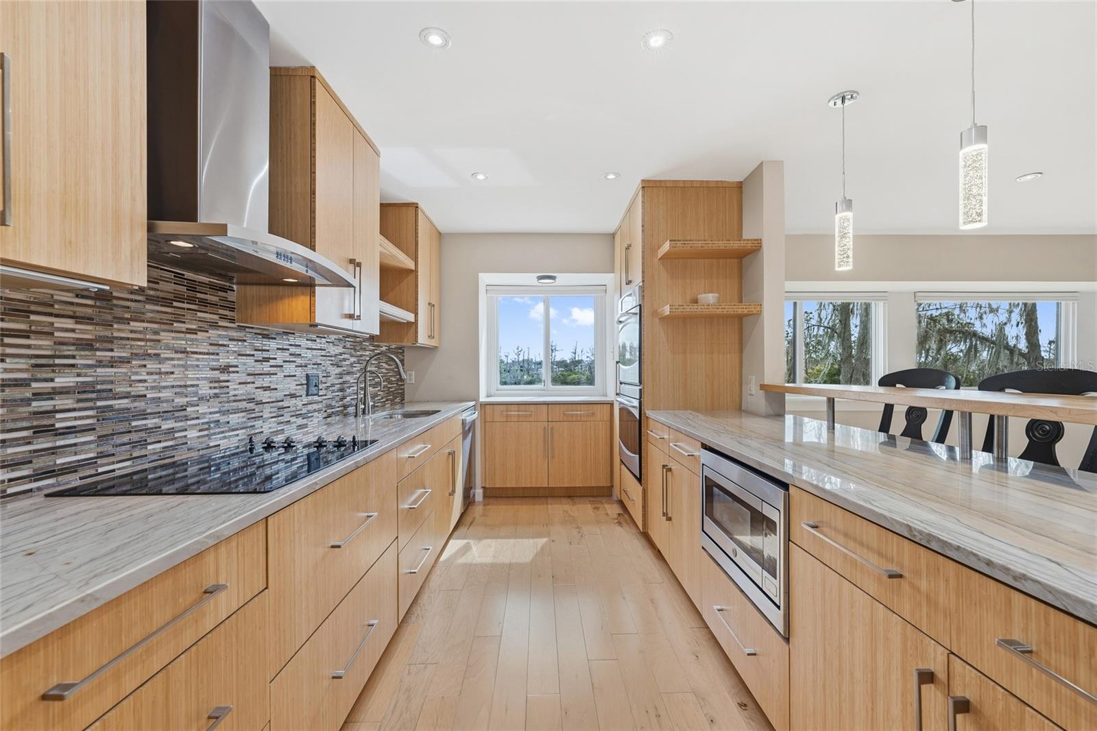 Image 5 of 32 For 6206 Masters Boulevard 302