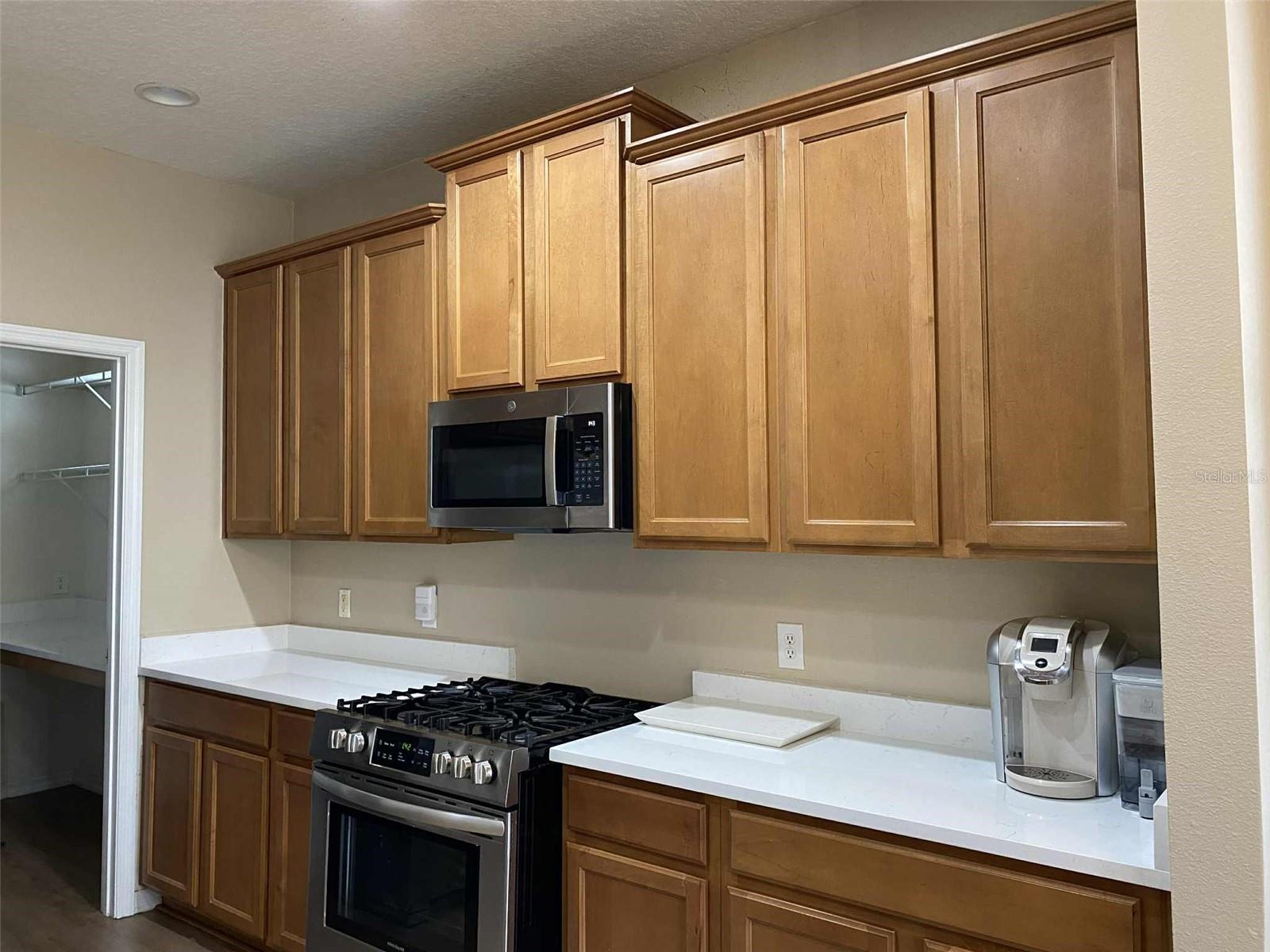 Image 4 of 20 For 5019 Blue Major Drive