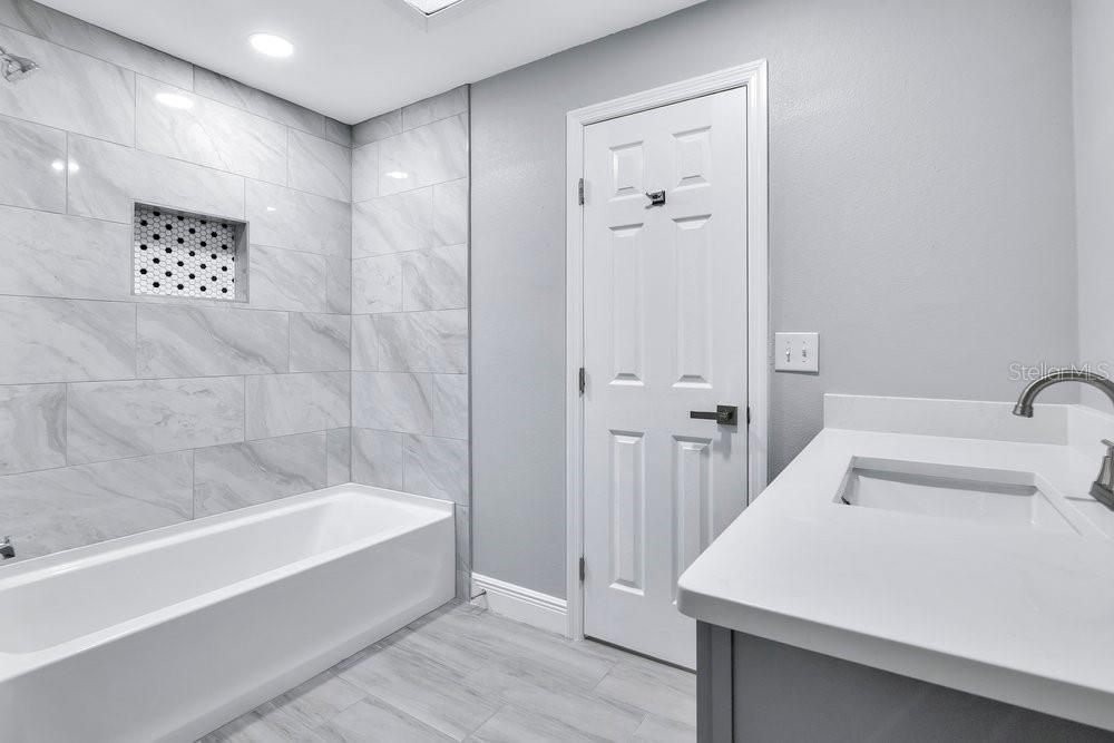 Image 16 of 31 For 6616 Blanche Court