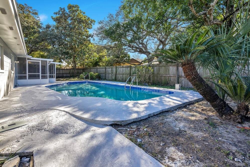 Image 23 of 31 For 6616 Blanche Court