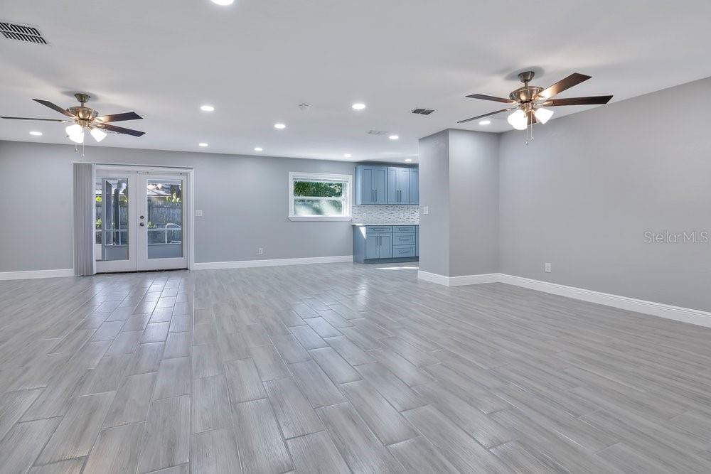 Image 5 of 31 For 6616 Blanche Court