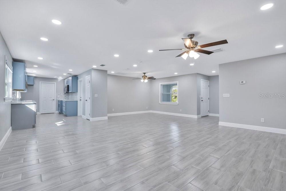 Image 7 of 31 For 6616 Blanche Court